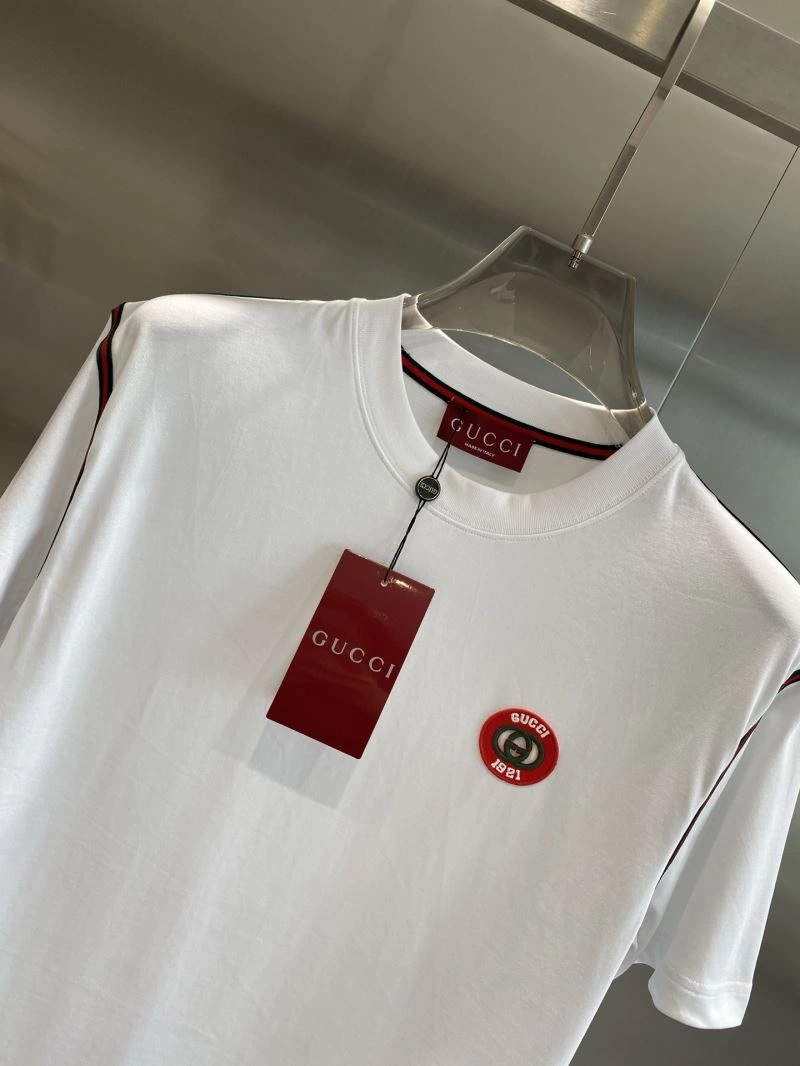 Compact Gucci T-Shirts 127135