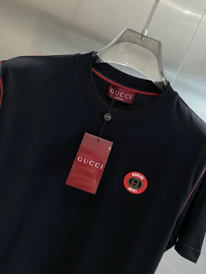 Gucci T-Shirts Comfortable 127147