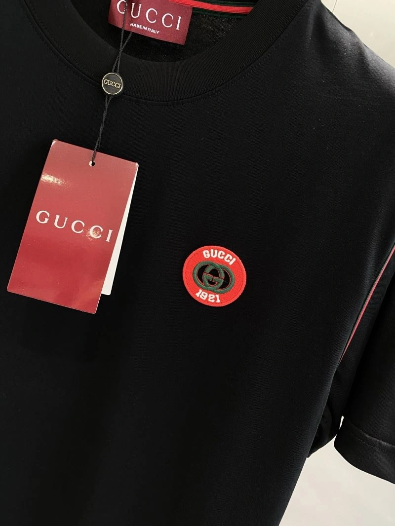 Gucci T-Shirts Comfortable 127147