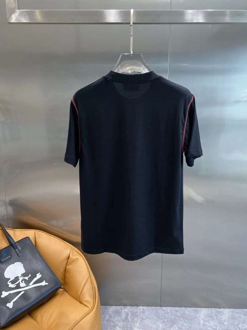 Gucci T-Shirts Comfortable 127147
