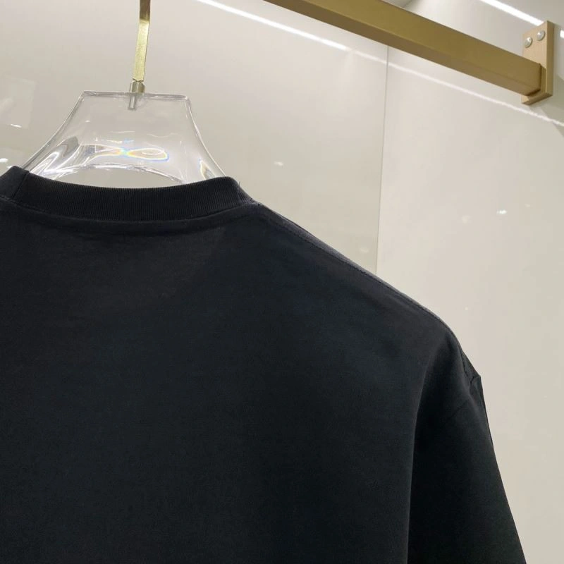 Gucci T-Shirts Chic 127112
