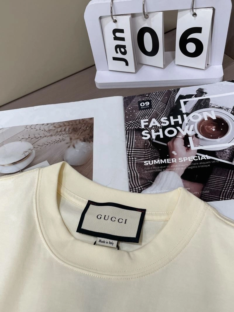 Packable Gucci T-Shirts 127095