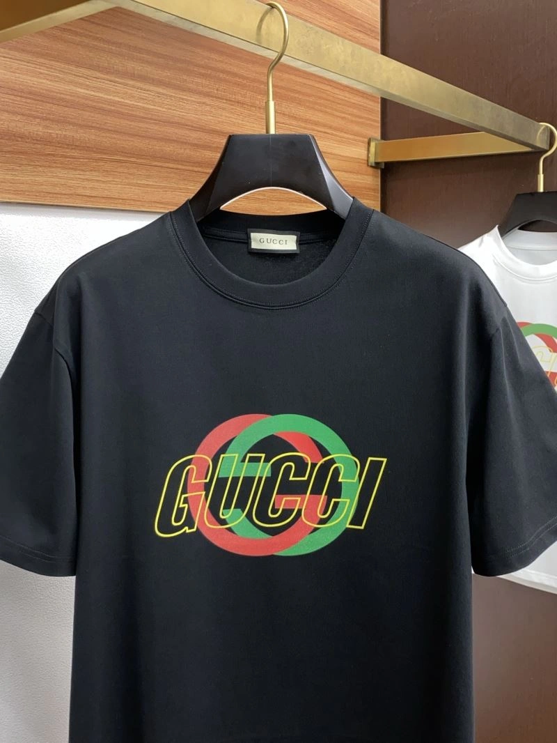 Gucci T-Shirts Chic 127098