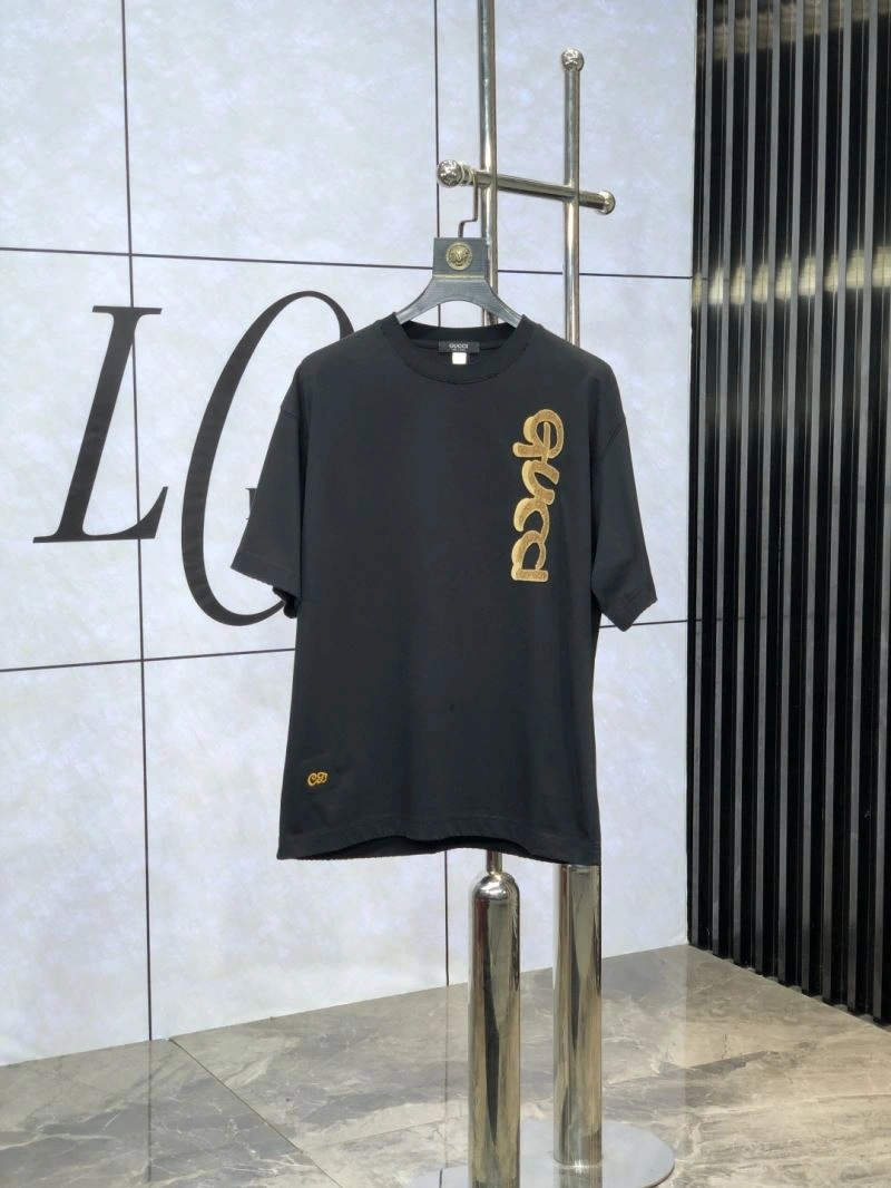 Gucci T-Shirts FashionForward 127087