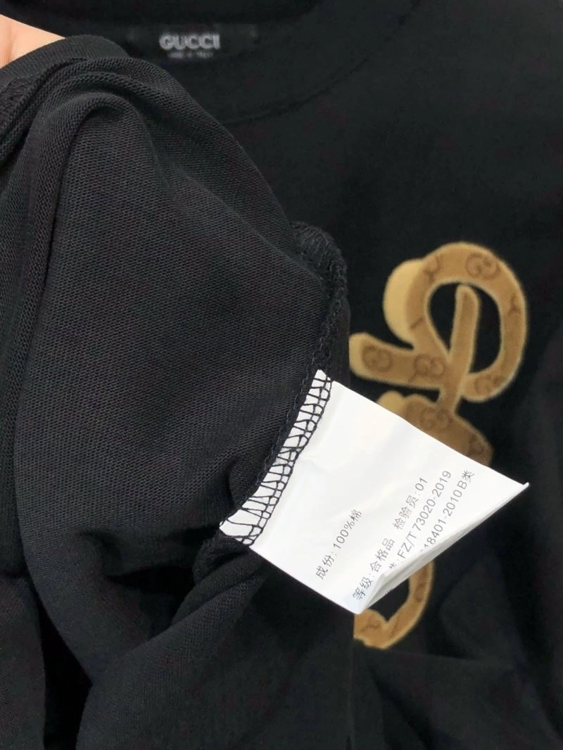 Gucci T-Shirts FashionForward 127087