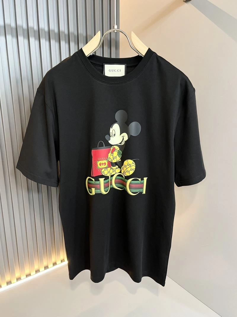 Versatile Gucci T-Shirts 127093