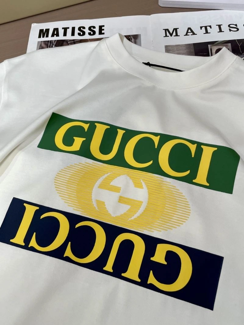 Gucci T-Shirts Soft 127070
