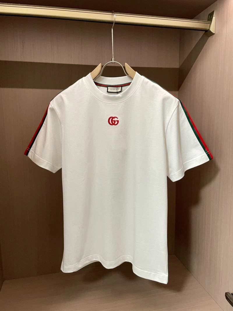 Flexible Gucci T-Shirts 127068