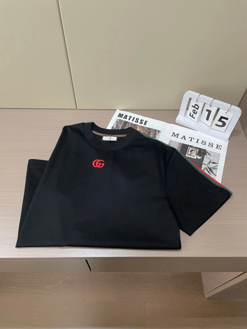 Flexible Gucci T-Shirts 127068