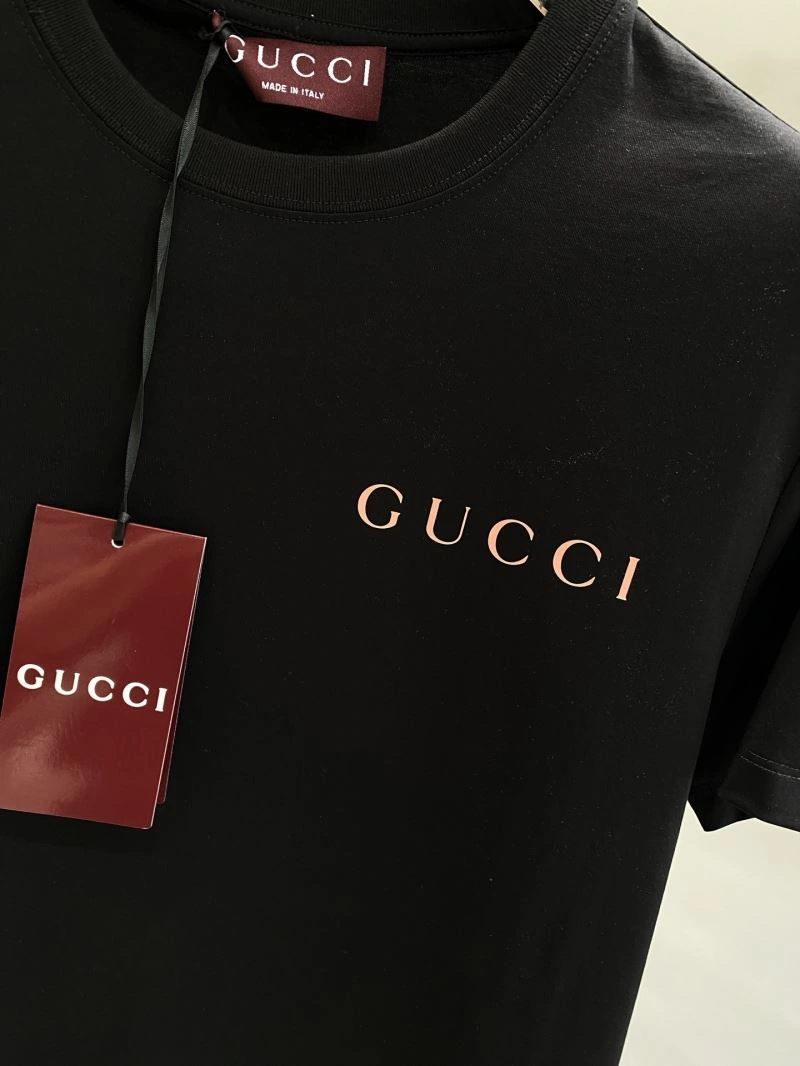 ComfortFit Gucci T-Shirts 127031