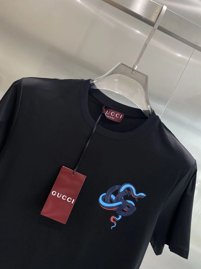 Sporty Gucci T-Shirts 127029