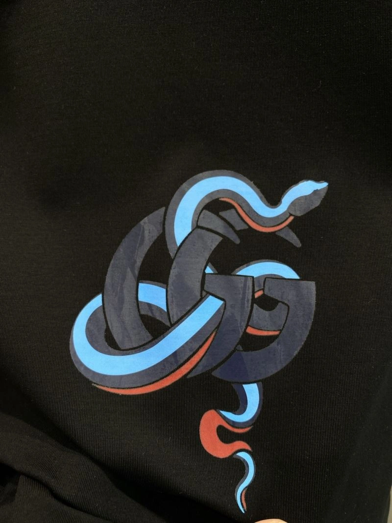 Sporty Gucci T-Shirts 127029