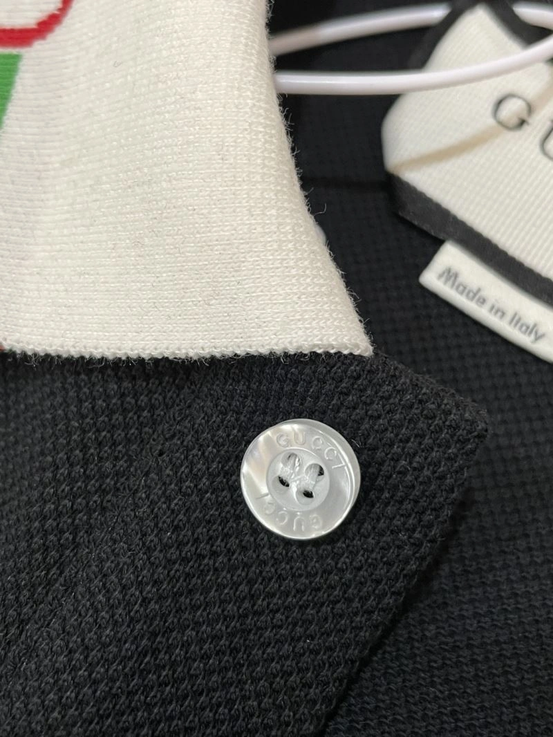 Gucci T-Shirts Resilient 127023