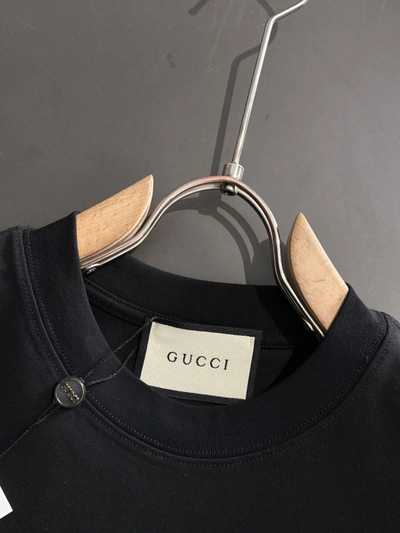 UrbanChic Gucci T-Shirts 126996