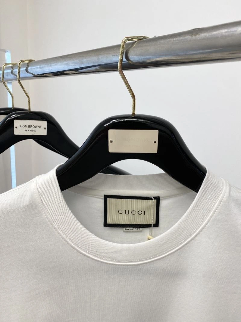 Breathable Gucci T-Shirts 126995