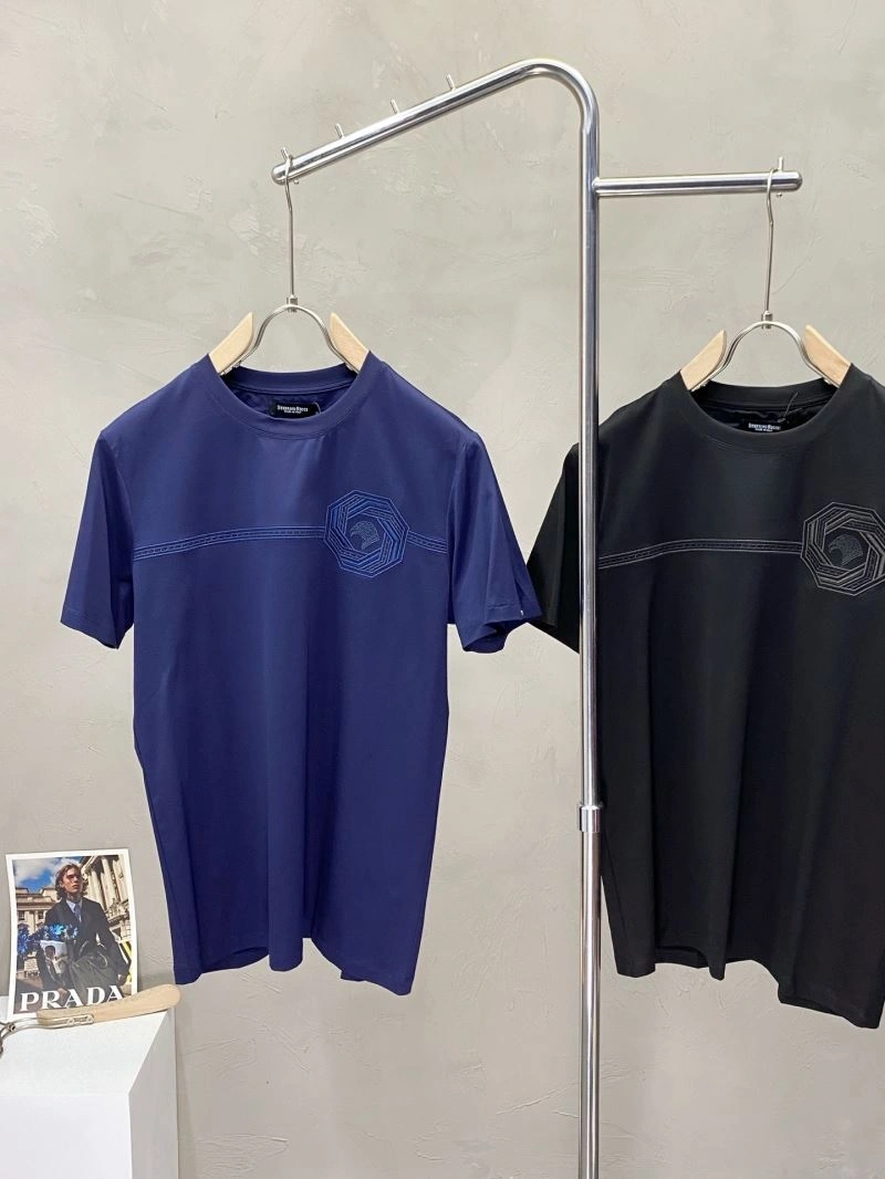 Gucci T-Shirts WellDesigned 126989