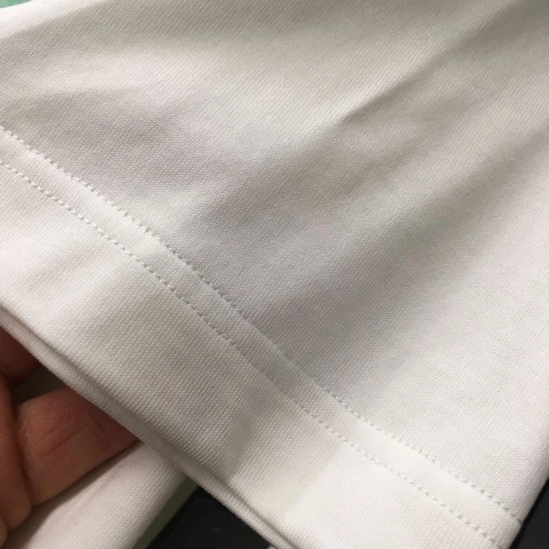 Bold Gucci T-Shirts 126978