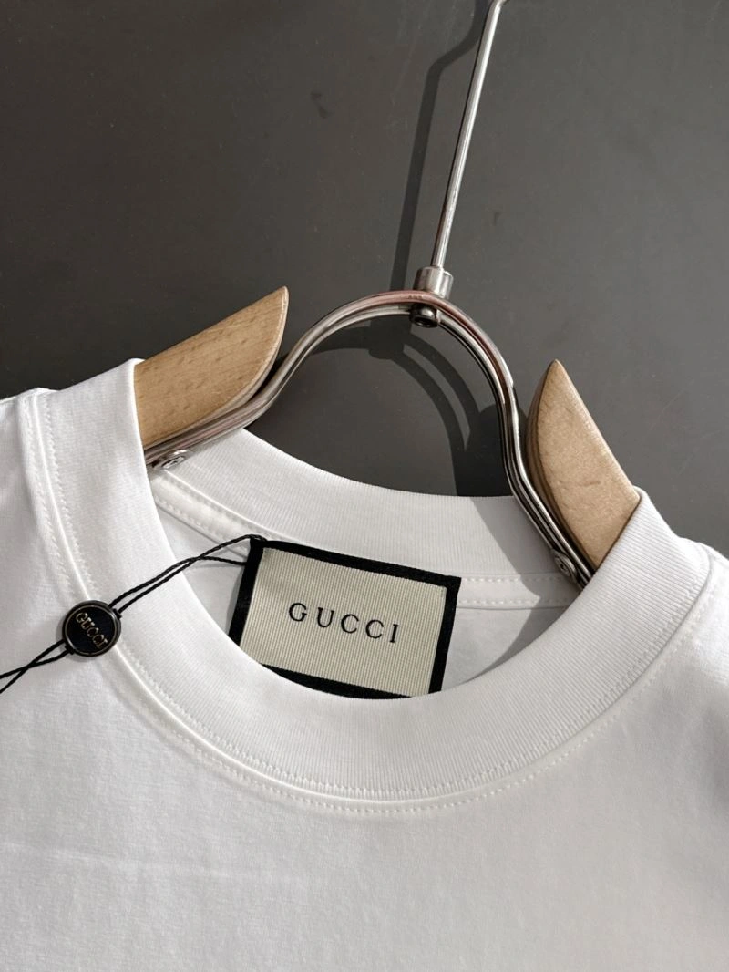 Gucci T-Shirts Fashionable 126966