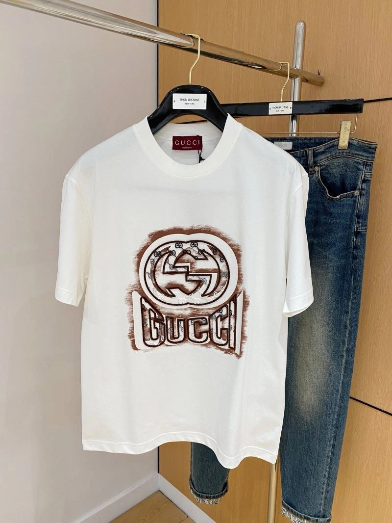 Breathable Gucci T-Shirts 126957