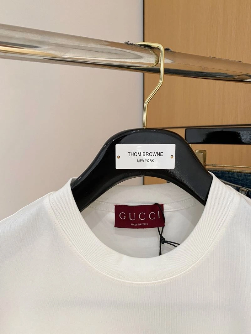 Breathable Gucci T-Shirts 126957