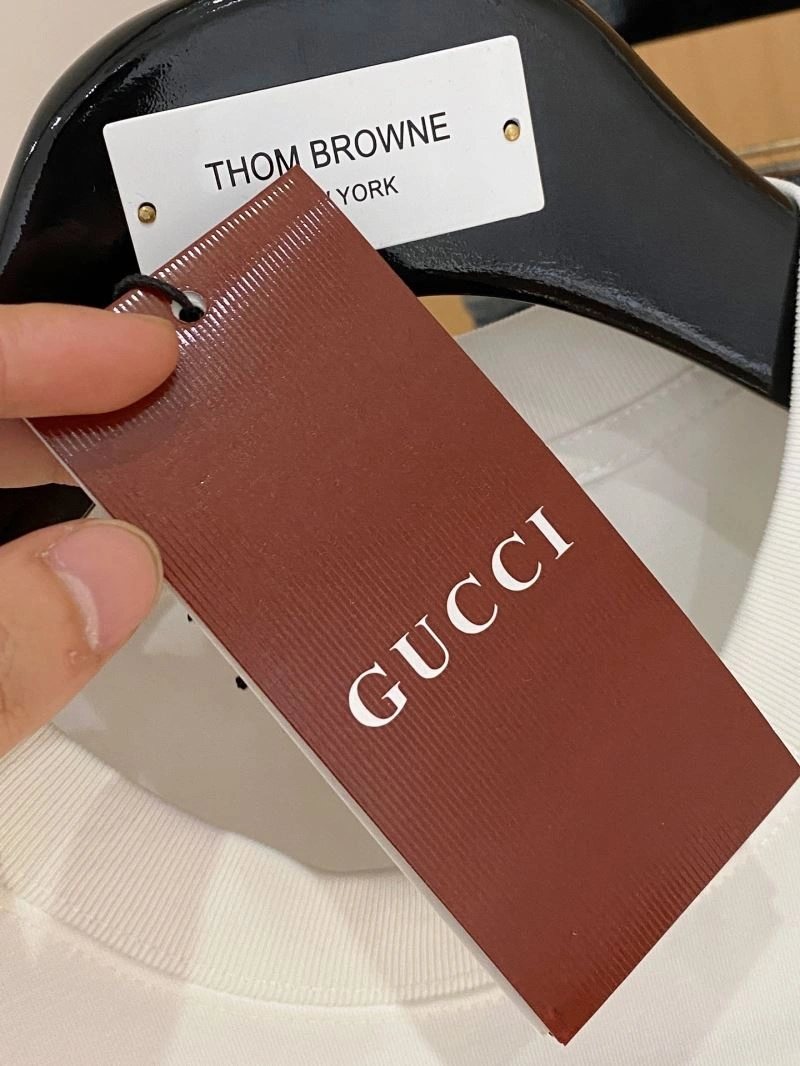 Breathable Gucci T-Shirts 126957