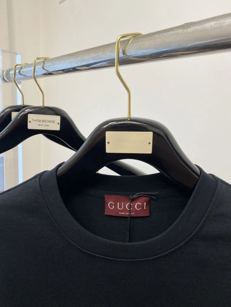 Modern Gucci T-Shirts 126980