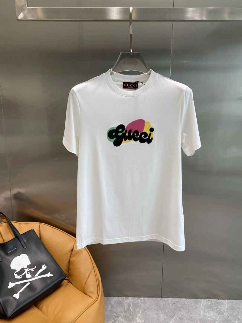 RelaxedFit Gucci T-Shirts 126954