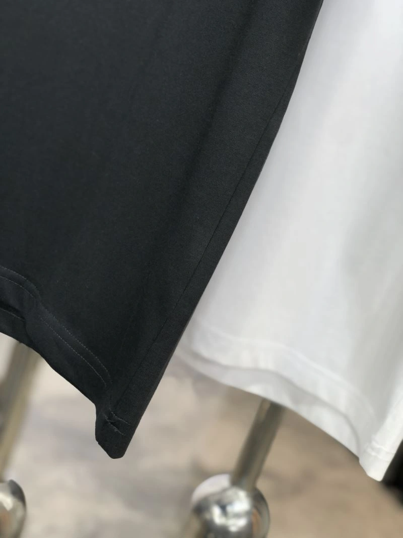 Gucci T-Shirts Youthful 126947