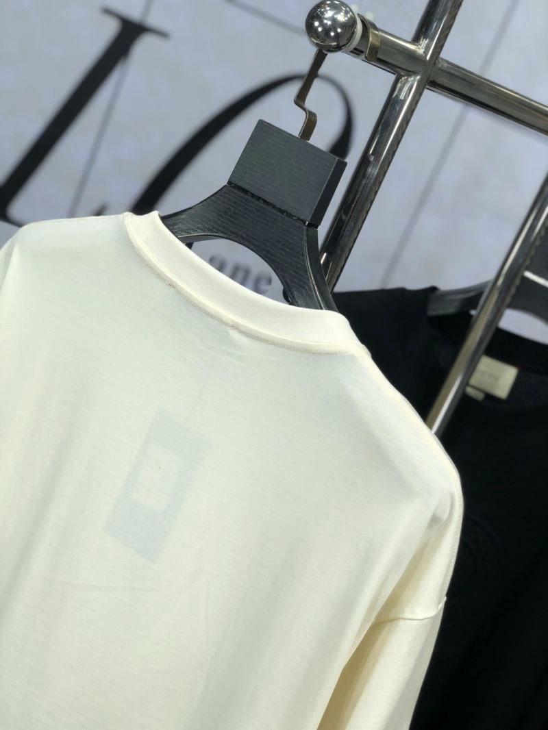 Sophisticated Gucci T-Shirts 126942