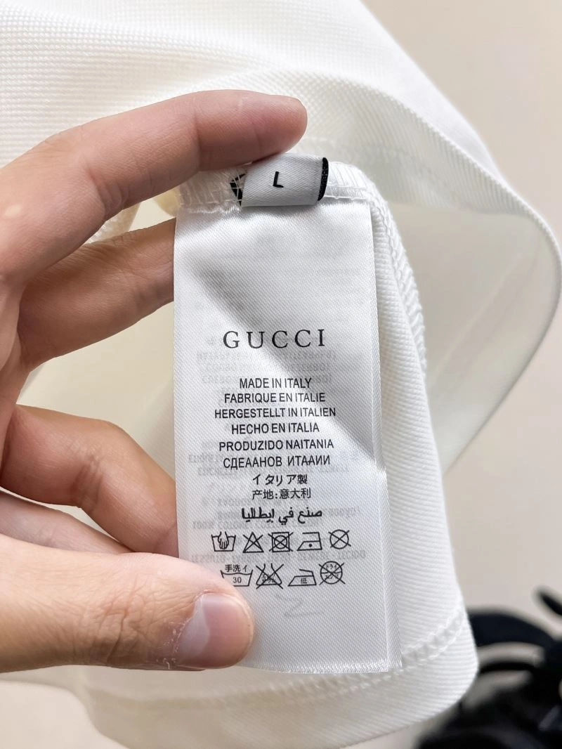 Sporty Gucci T-Shirts 126917