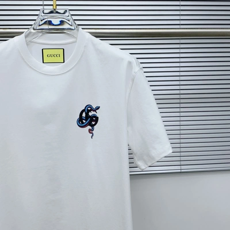 Lightweight Gucci T-Shirts 126916