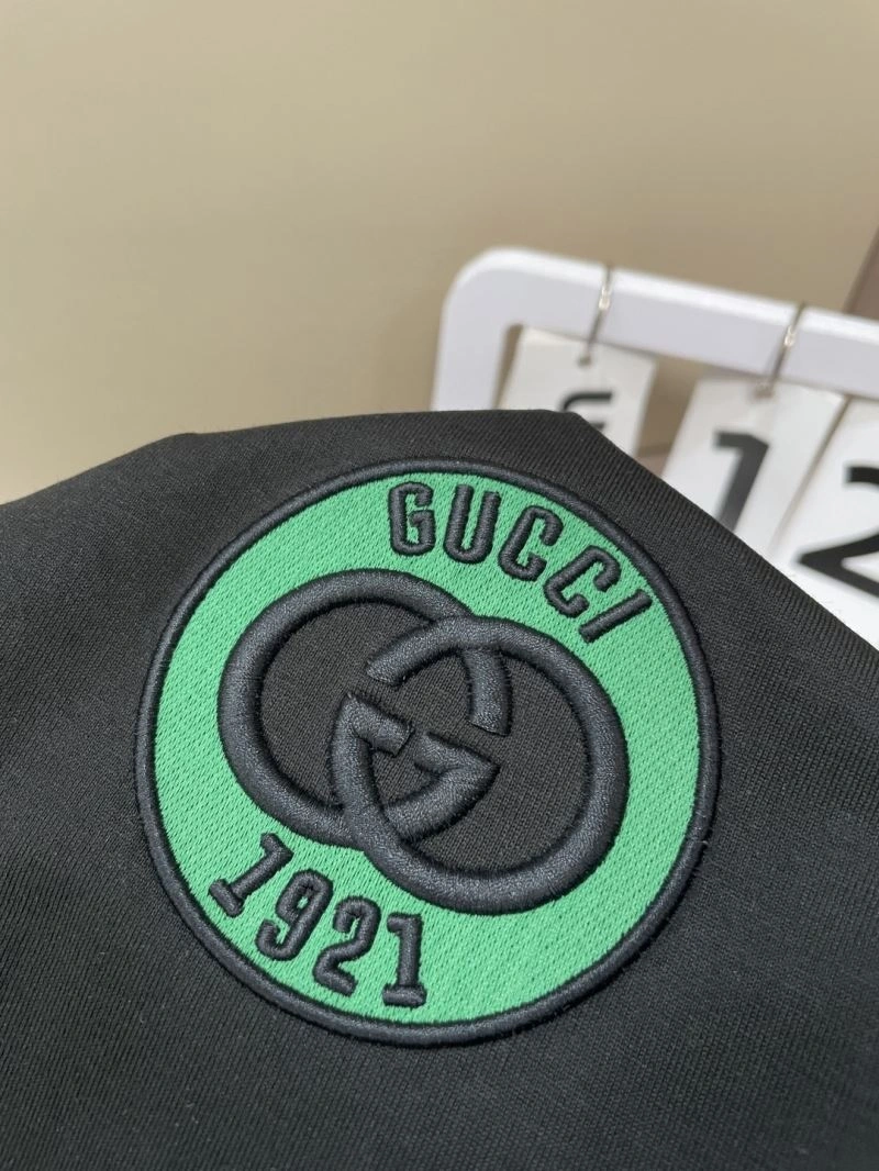Compact Gucci T-Shirts 126923