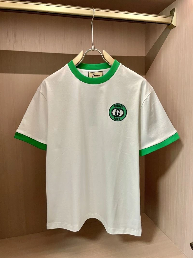 Compact Gucci T-Shirts 126923