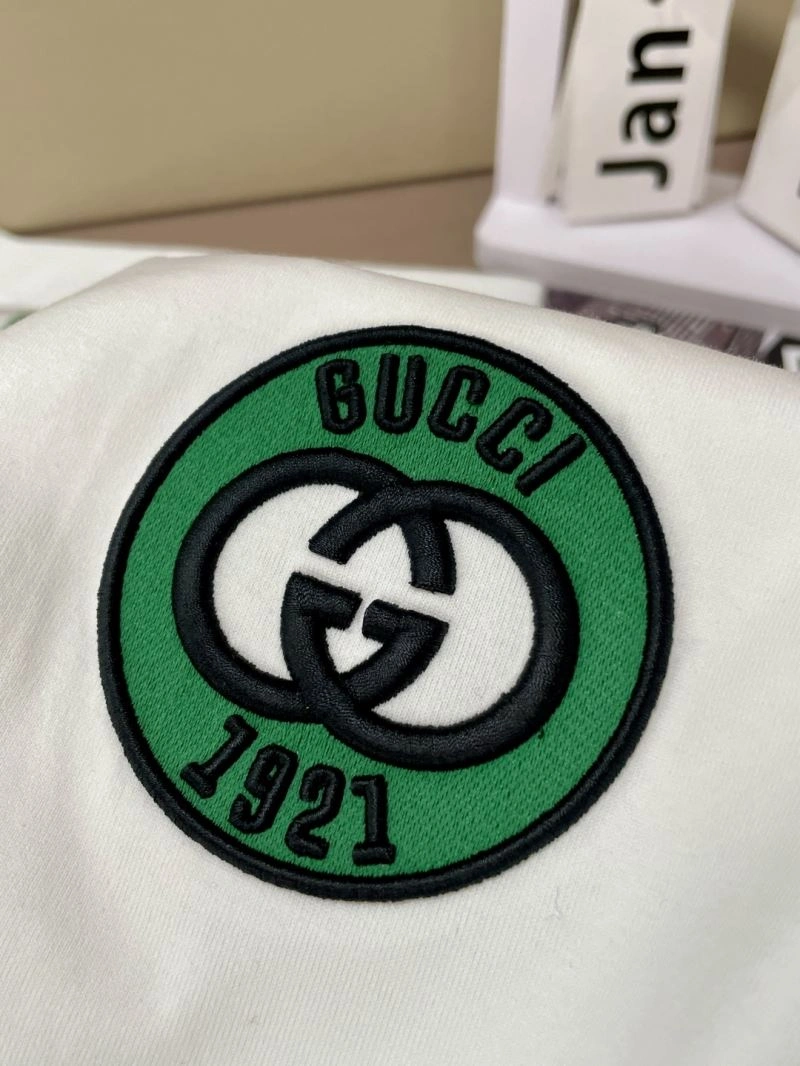 Compact Gucci T-Shirts 126923