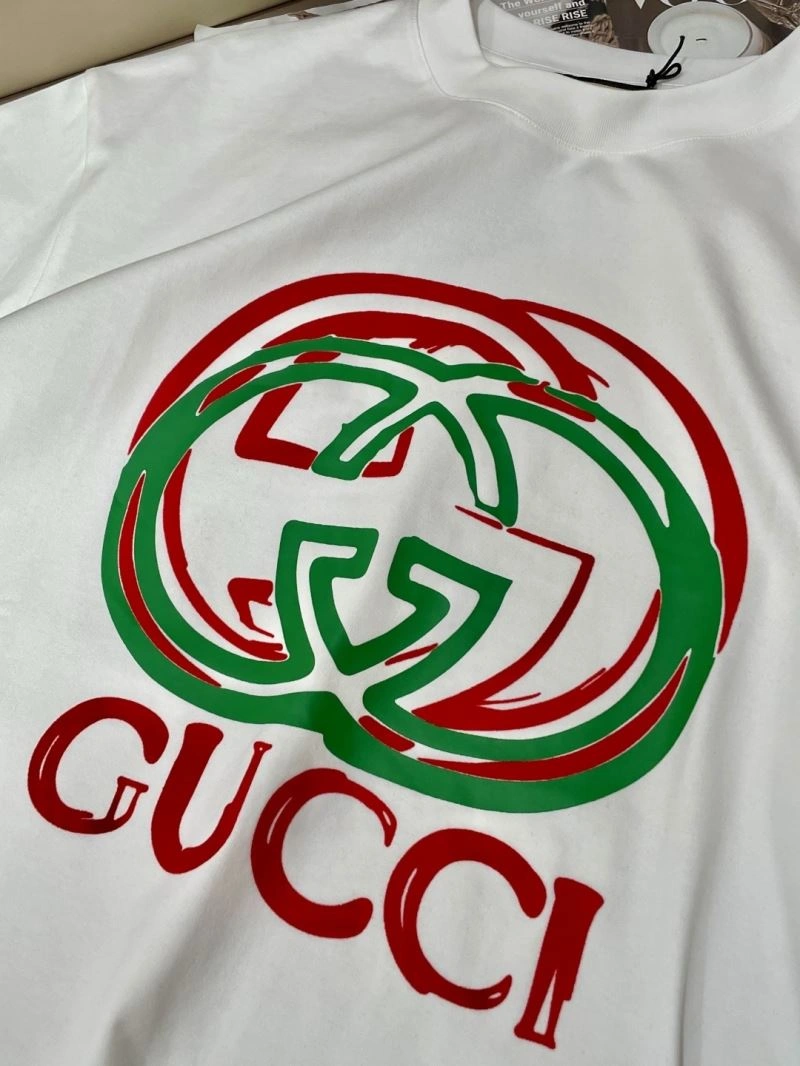 Gucci T-Shirts Youthful 126931