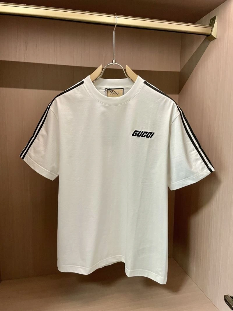 Gucci T-Shirts Sporty 126939