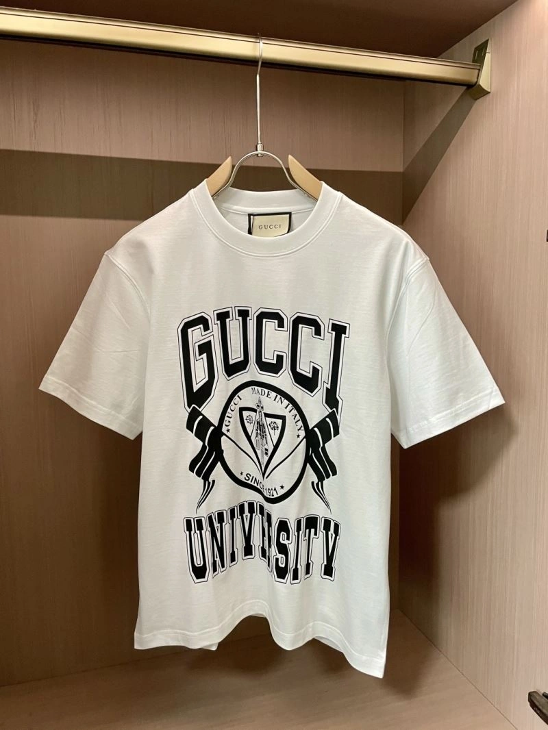 Classic Gucci T-Shirts 126926