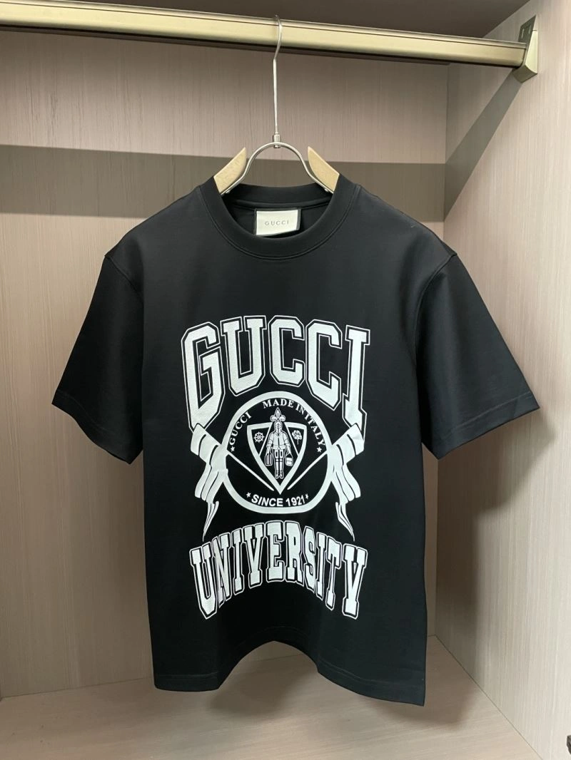 Classic Gucci T-Shirts 126926