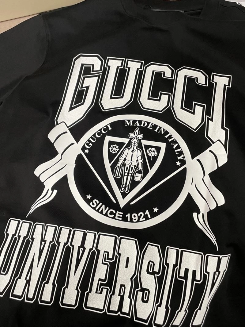 Classic Gucci T-Shirts 126926
