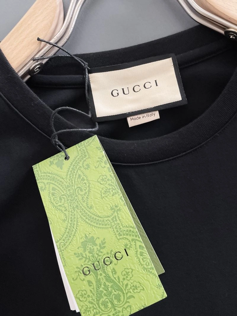 Gucci T-Shirts Bold 126875