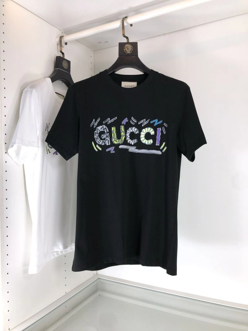 Lightweight Gucci T-Shirts 126896