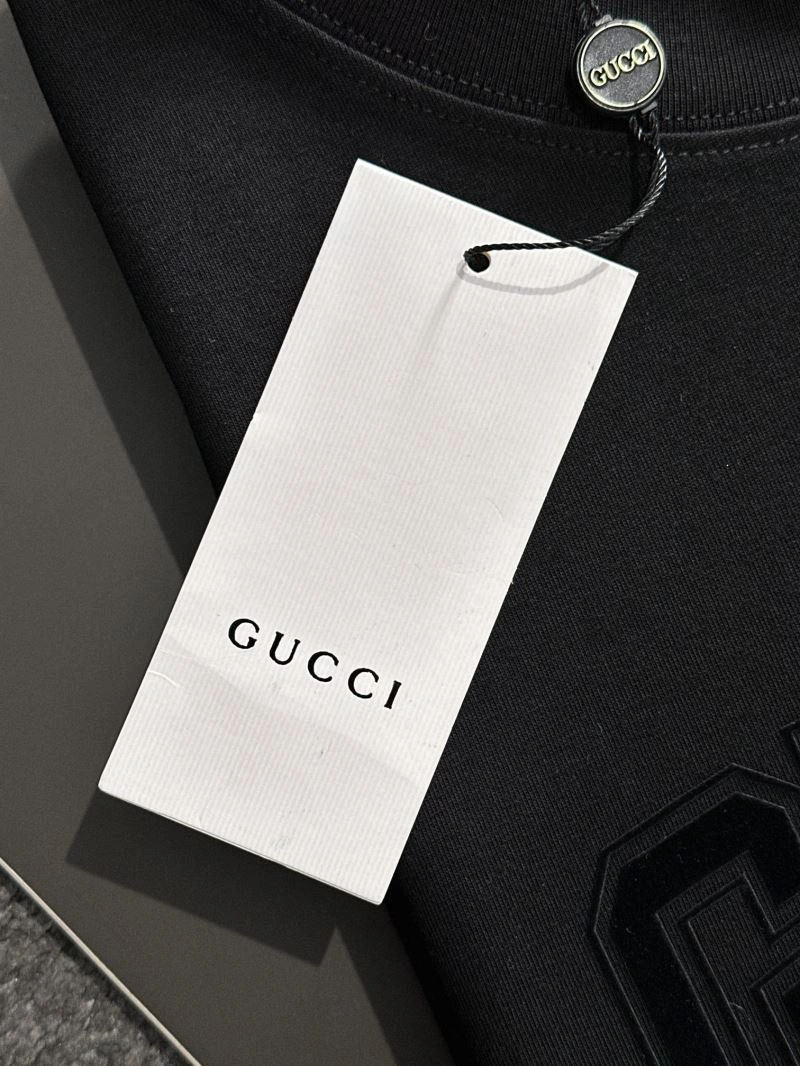 Elegant Gucci T-Shirts 126880