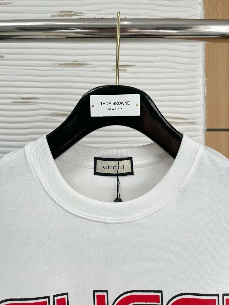 Gucci T-Shirts FashionForward 126874