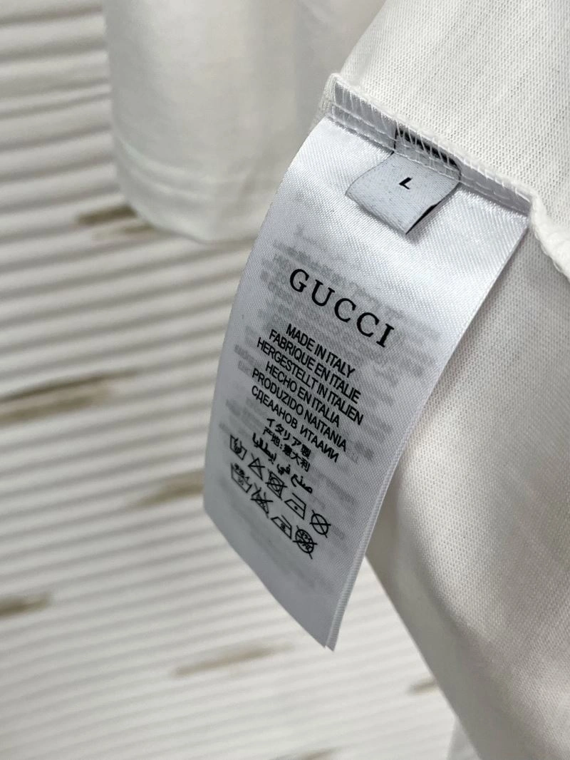 Gucci T-Shirts FashionForward 126874