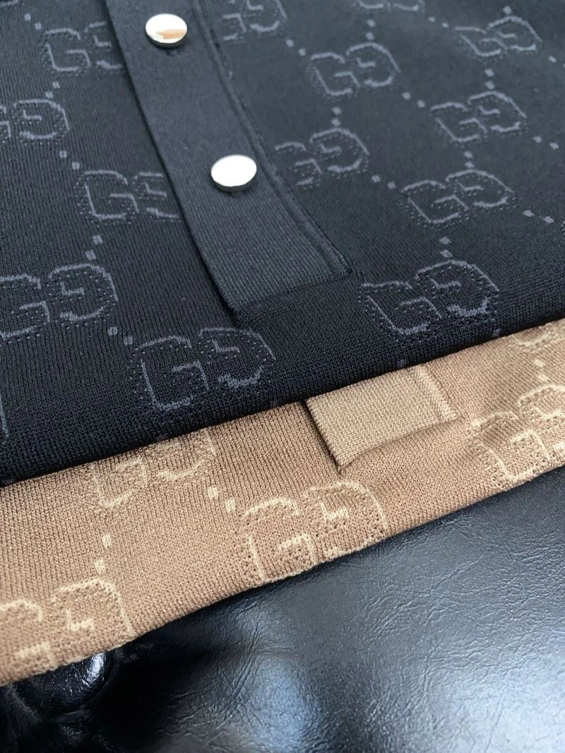Bold Gucci T-Shirts 126901
