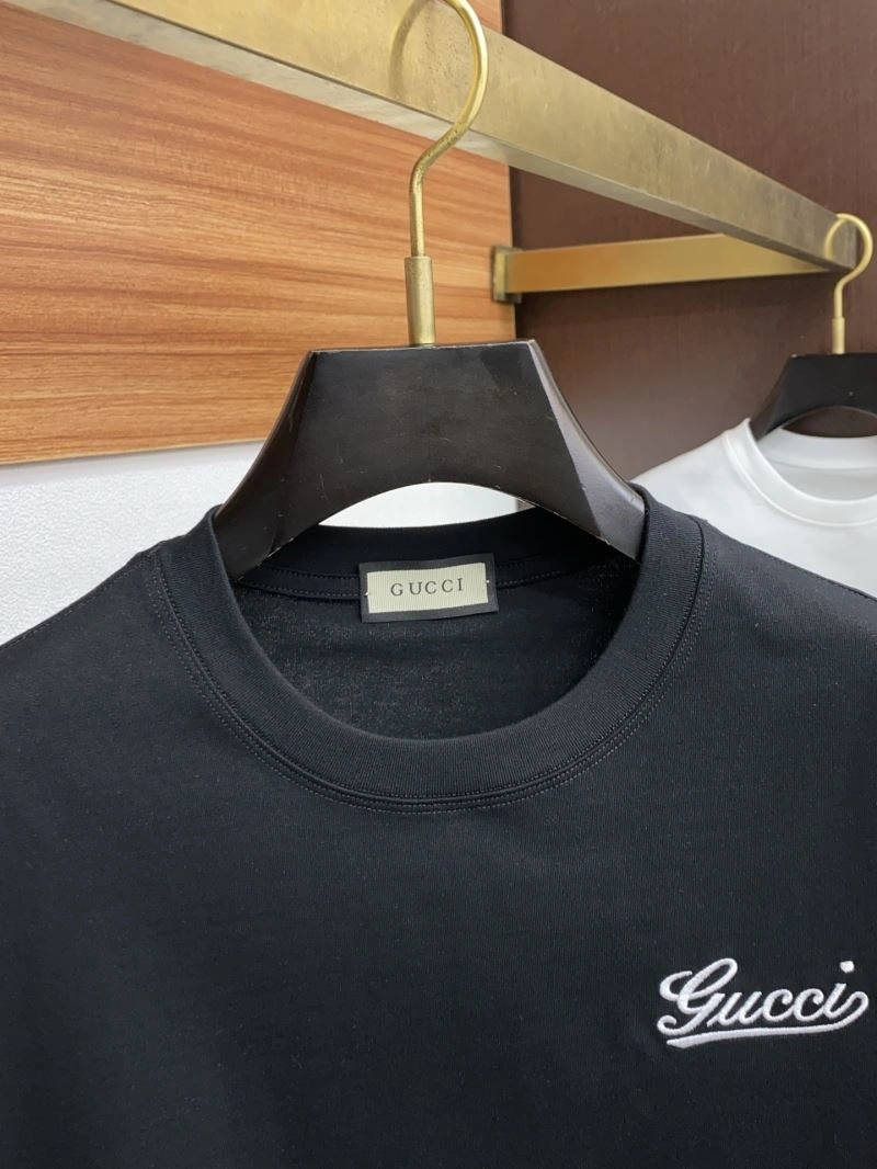 Modern Gucci T-Shirts 126887