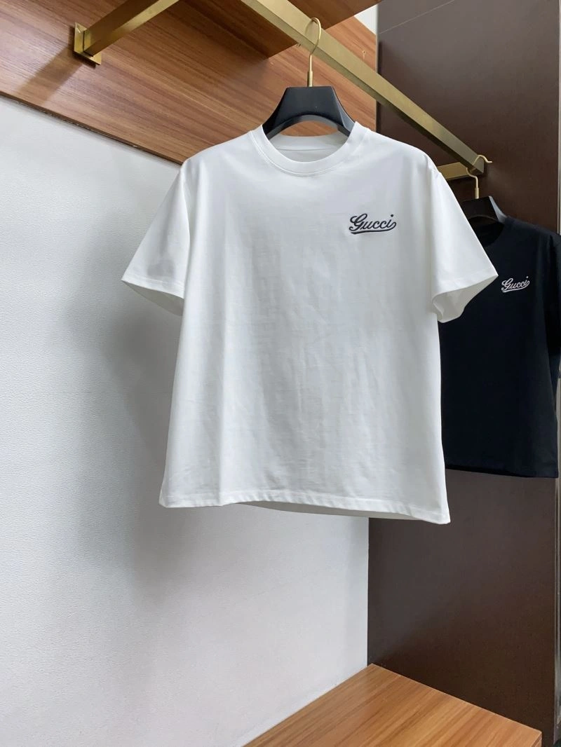Modern Gucci T-Shirts 126887