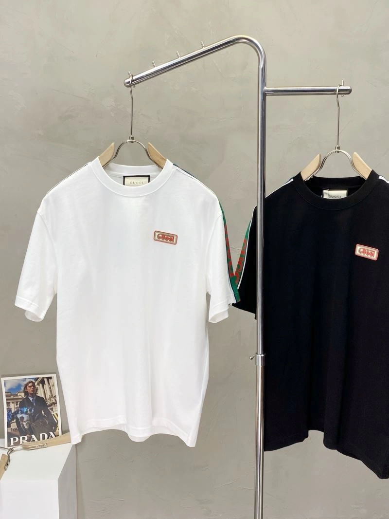 Neat Gucci T-Shirts 126897