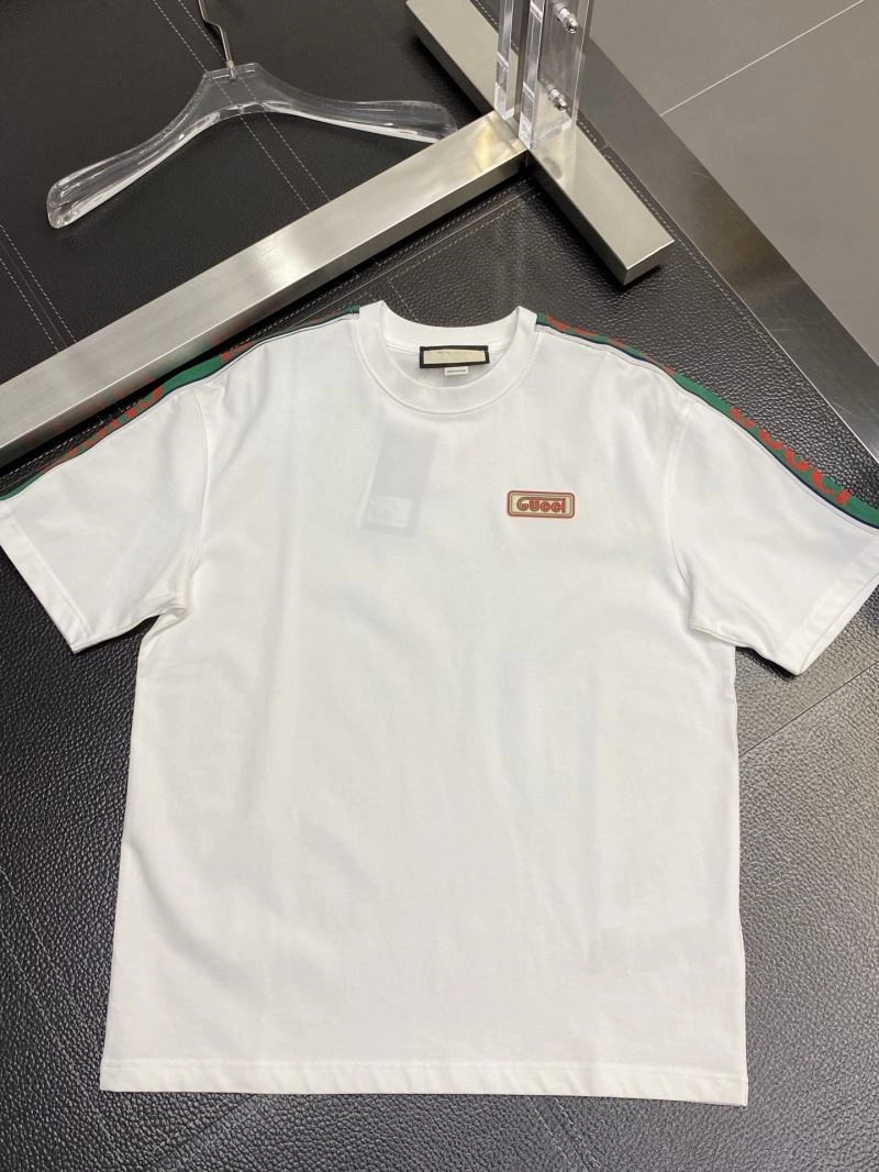 Neat Gucci T-Shirts 126897
