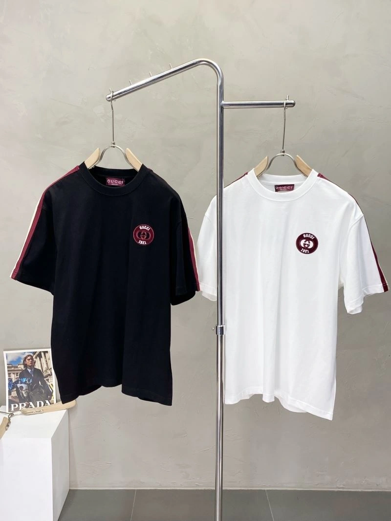 Gucci T-Shirts Practical 126877